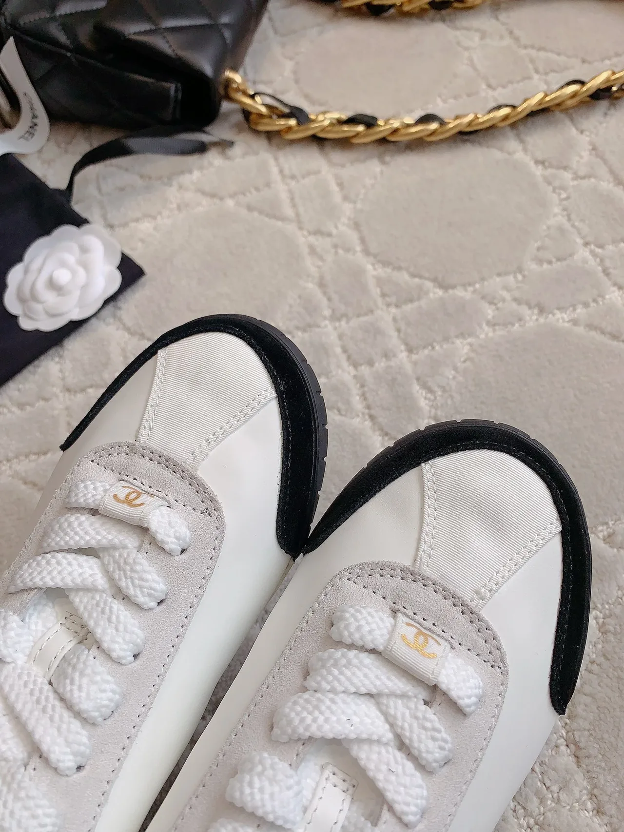 Chanel Cowhide Glossy Sneakers in White · view 6