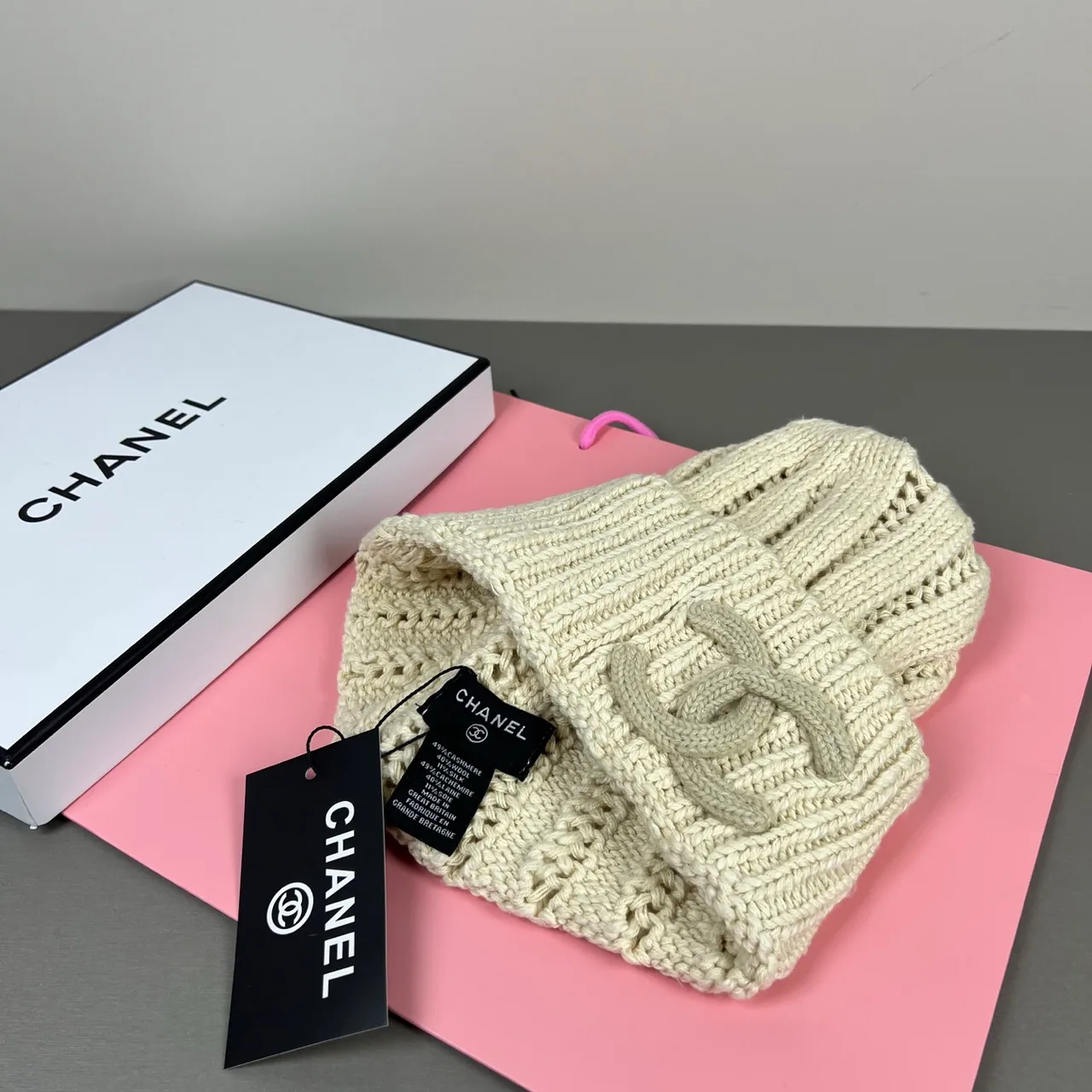 Chanel Cable-Knit Beanie in Beige & Grey · view 8