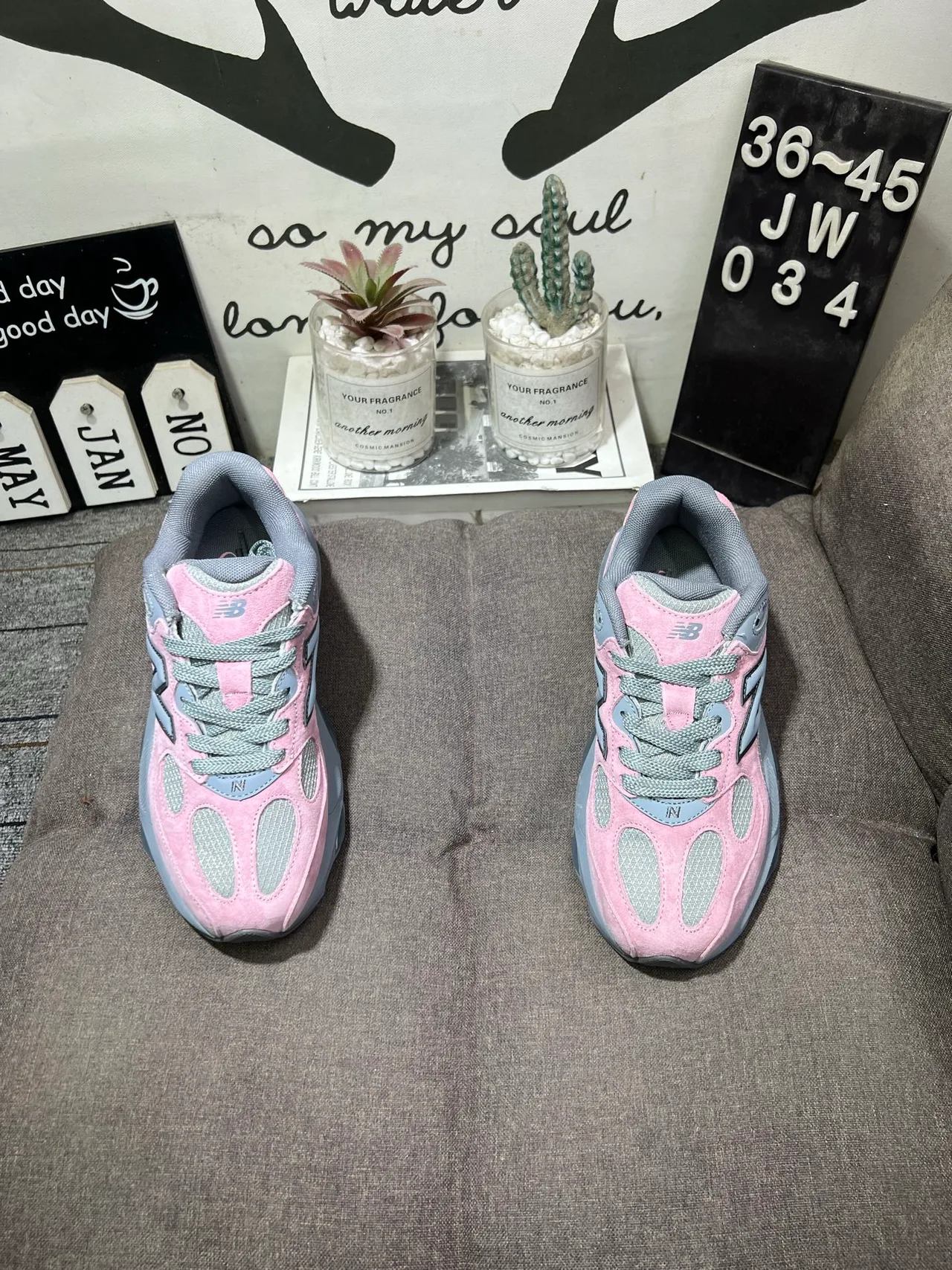 New Balance Sneakers in Pink · view 2