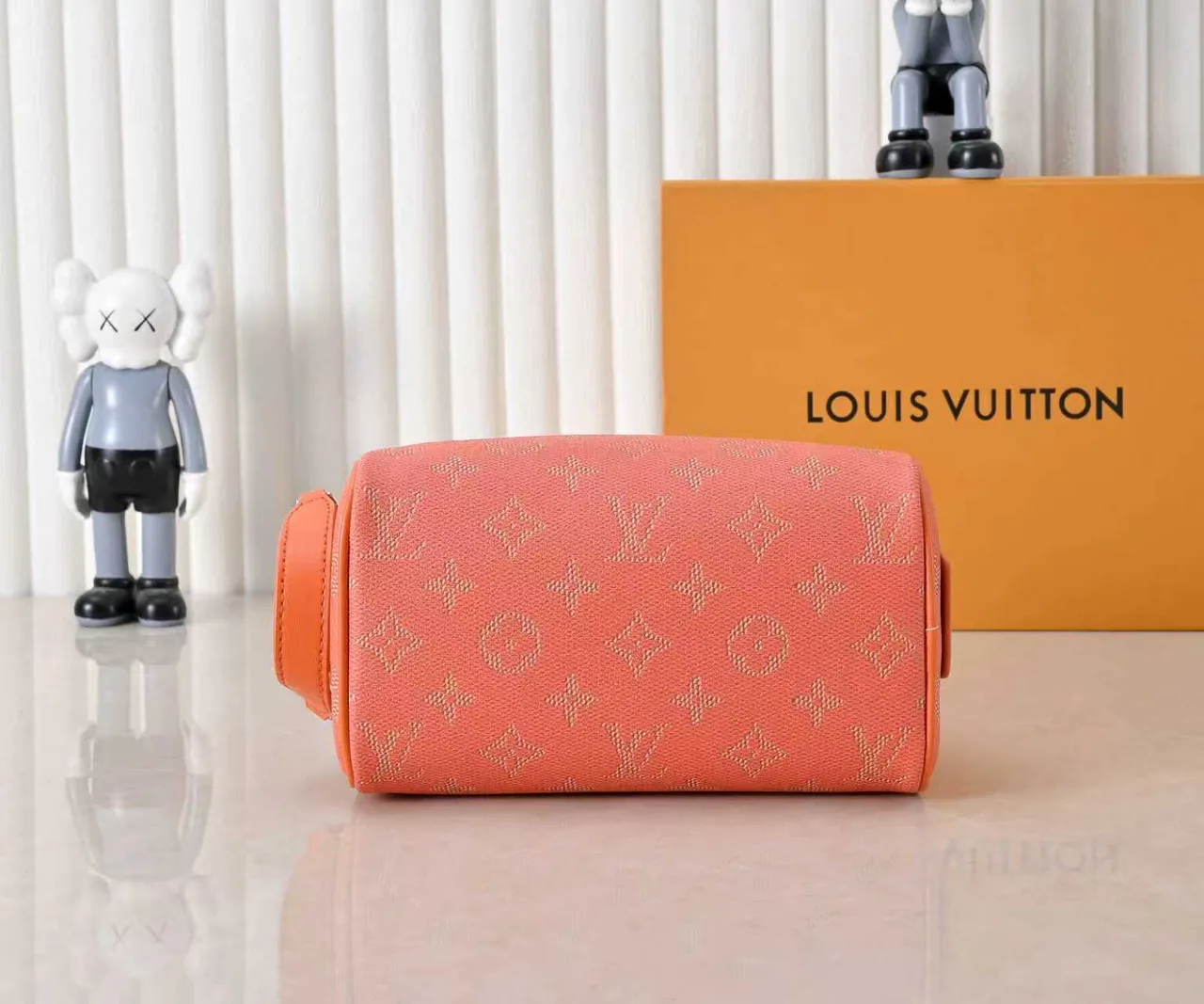 Louis Vuitton Cowhide Canvas Wash Bag in Orange · view 4