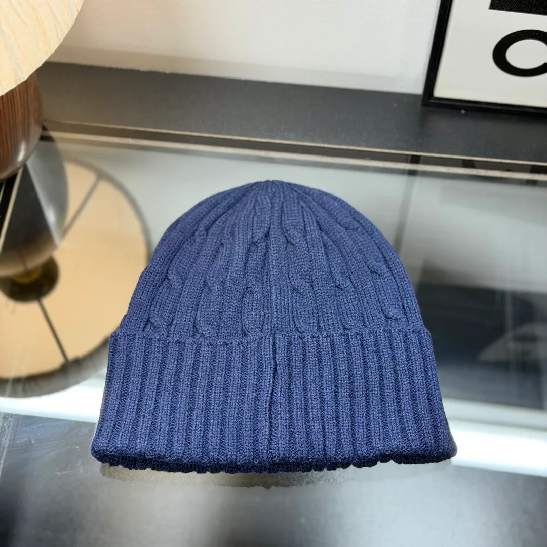 Ralph Lauren Cable-Knit Beanie in Blue & Grey & White · view 6