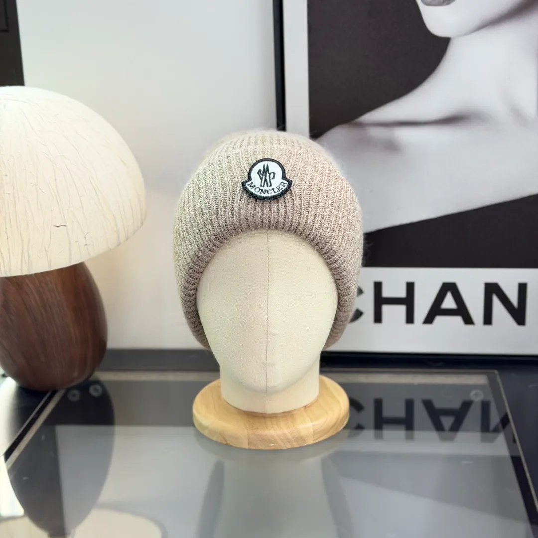 Moncler Beanie in Beige · view 3