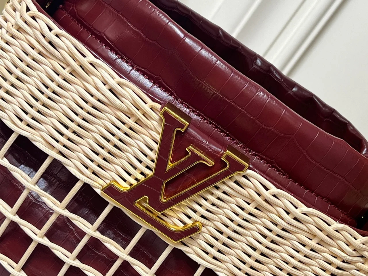 Louis Vuitton Leather Woven Handbag in Beige · view 5