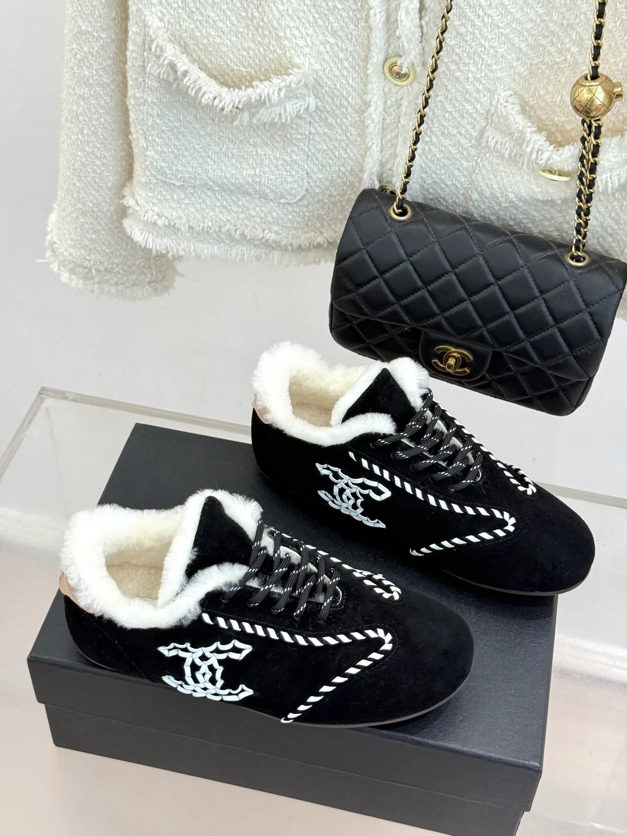Chanel Sneakers in Black · view 3