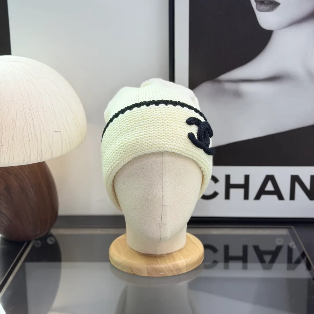 Chanel Striped CC knit beanie in Cream / Black · view 3