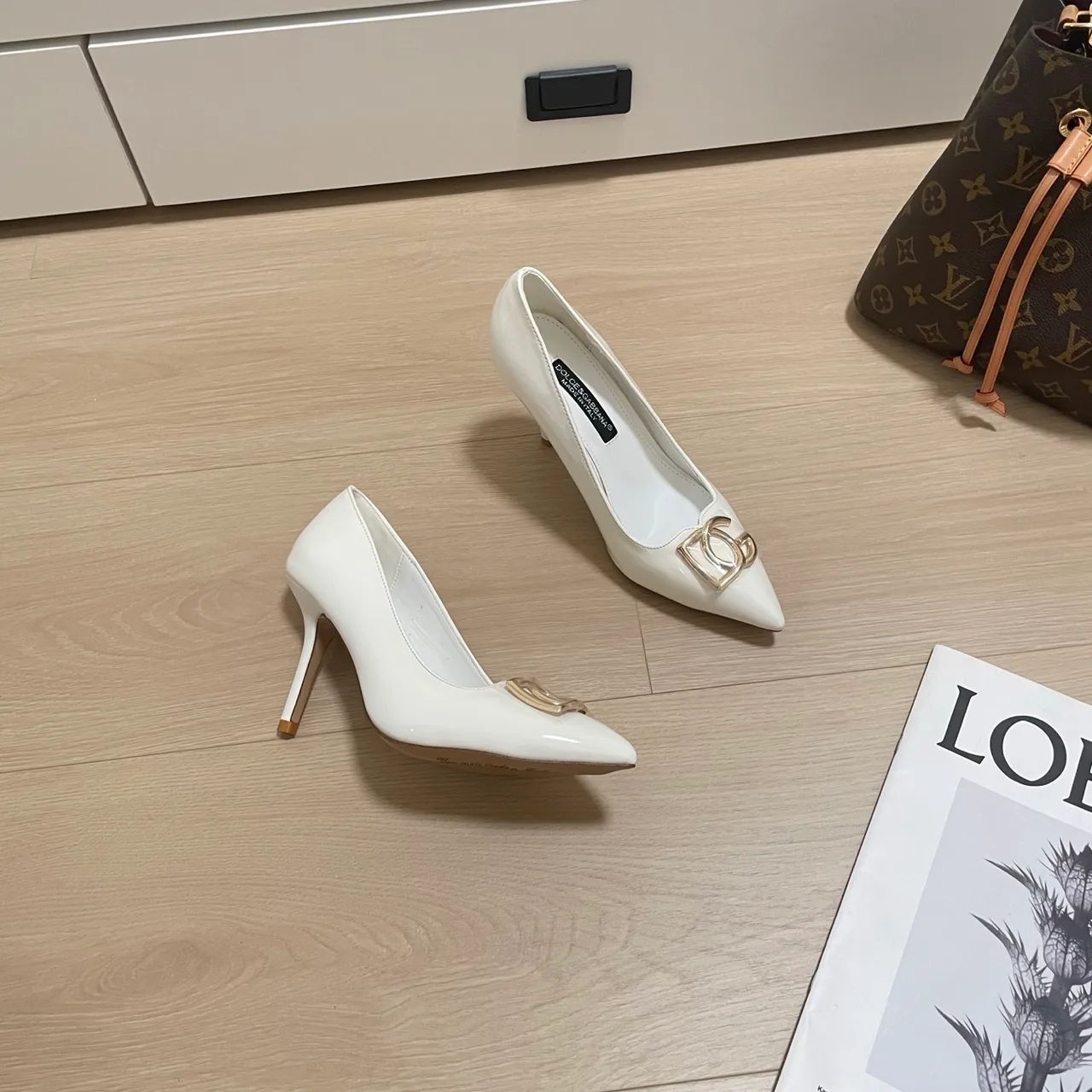 Dolce & Gabbana Sheepskin Patent Leather Glossy Pointed-Toe DG Pointed Heel Pumps in White · view 5
