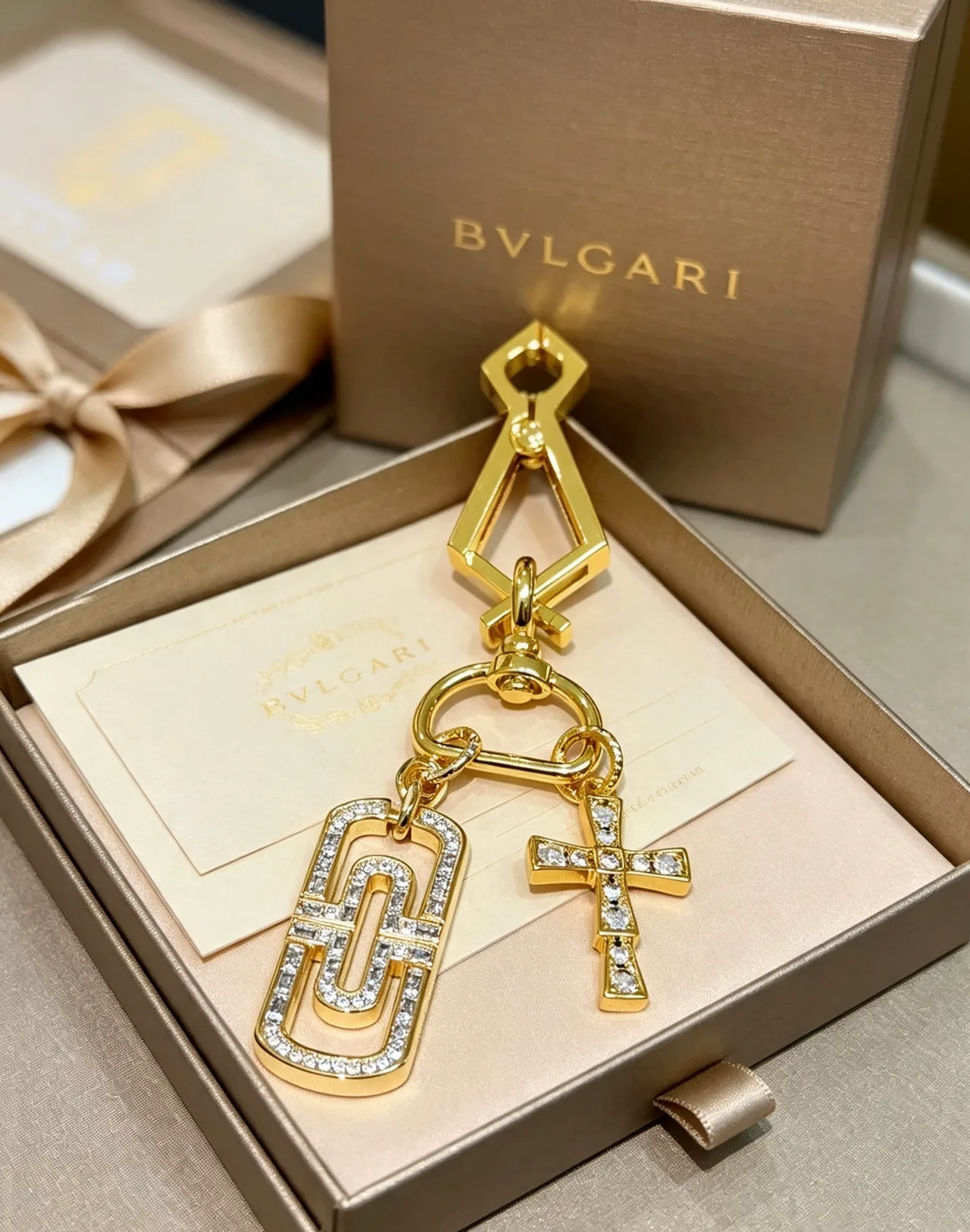 Bvlgari Bag Charm Key Ring in Gold · view 1