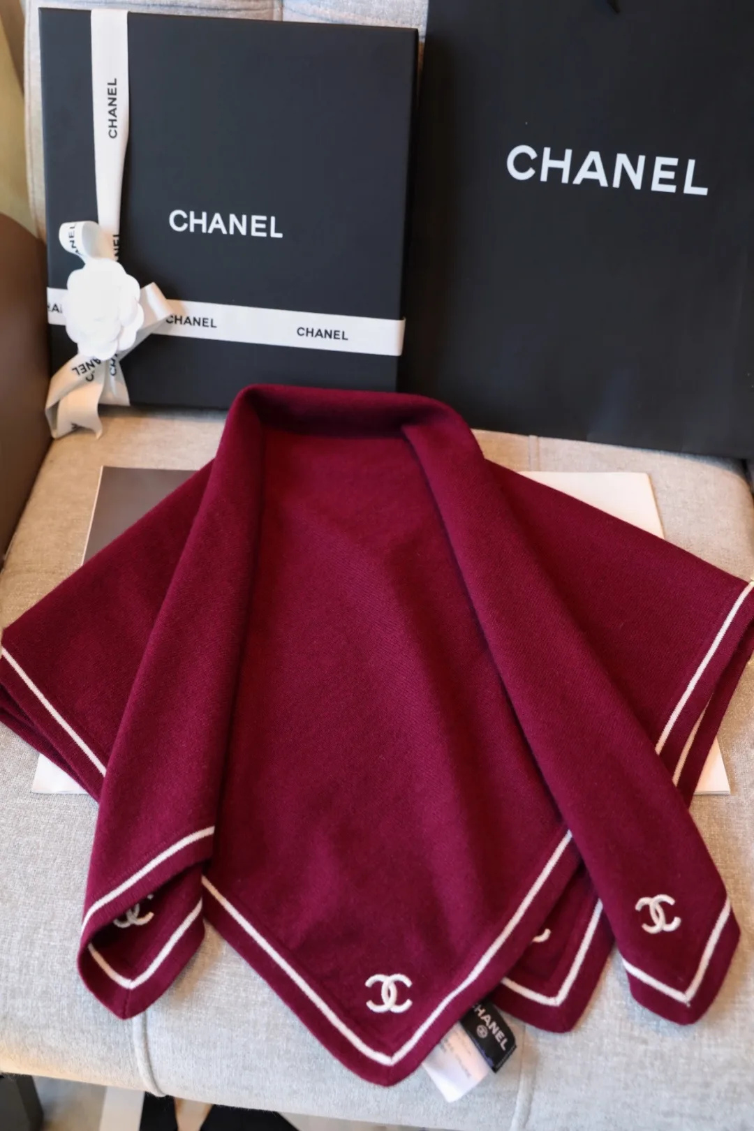 Chanel Wool Cashmere Scarf in Burgundy · view 1