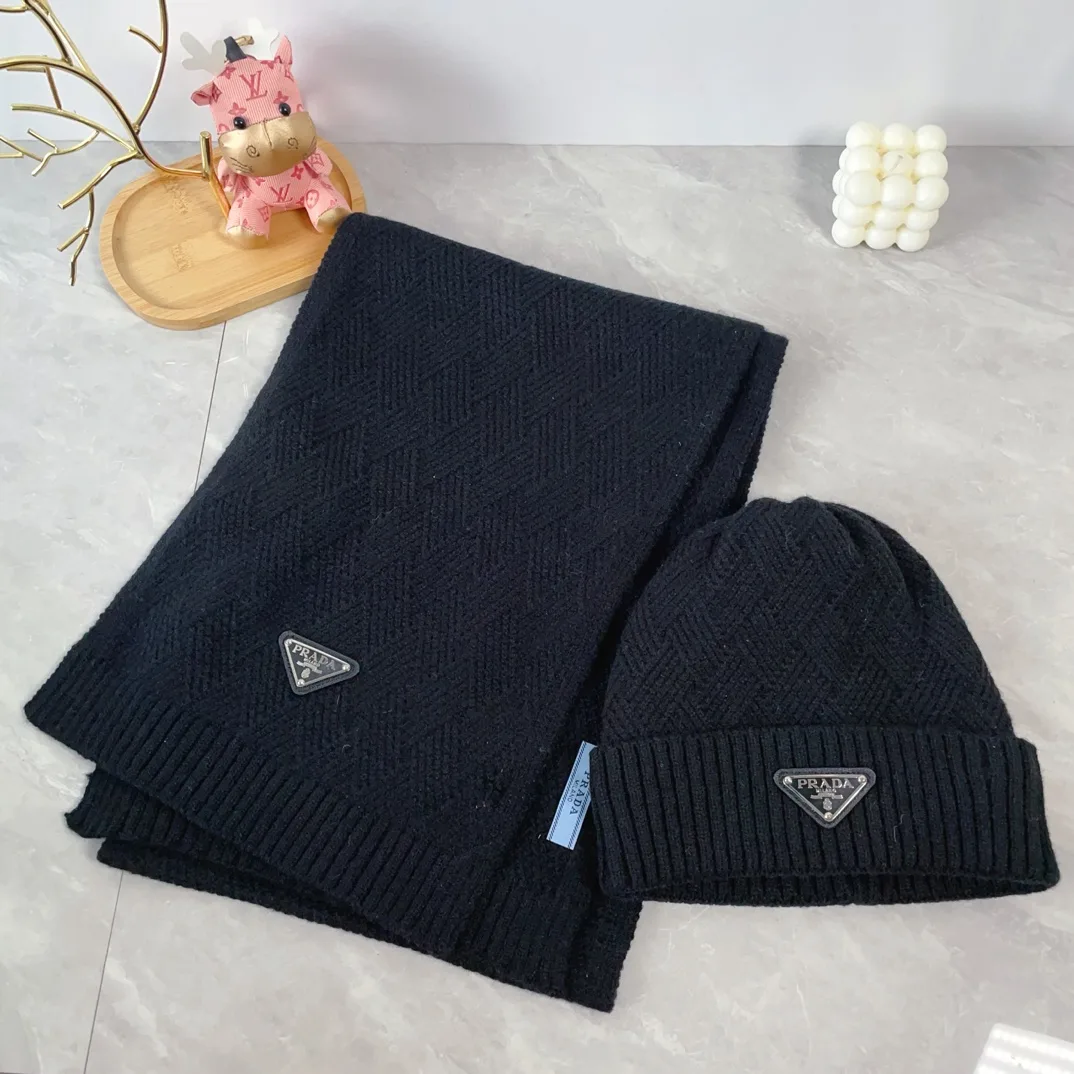 Prada Wool Hat and scarf knit set in Black · view 1