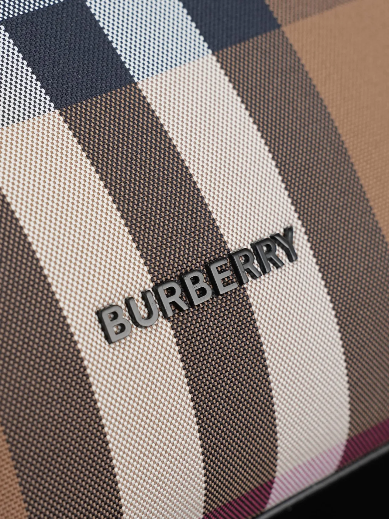 Burberry Check Tote in Beige · view 5