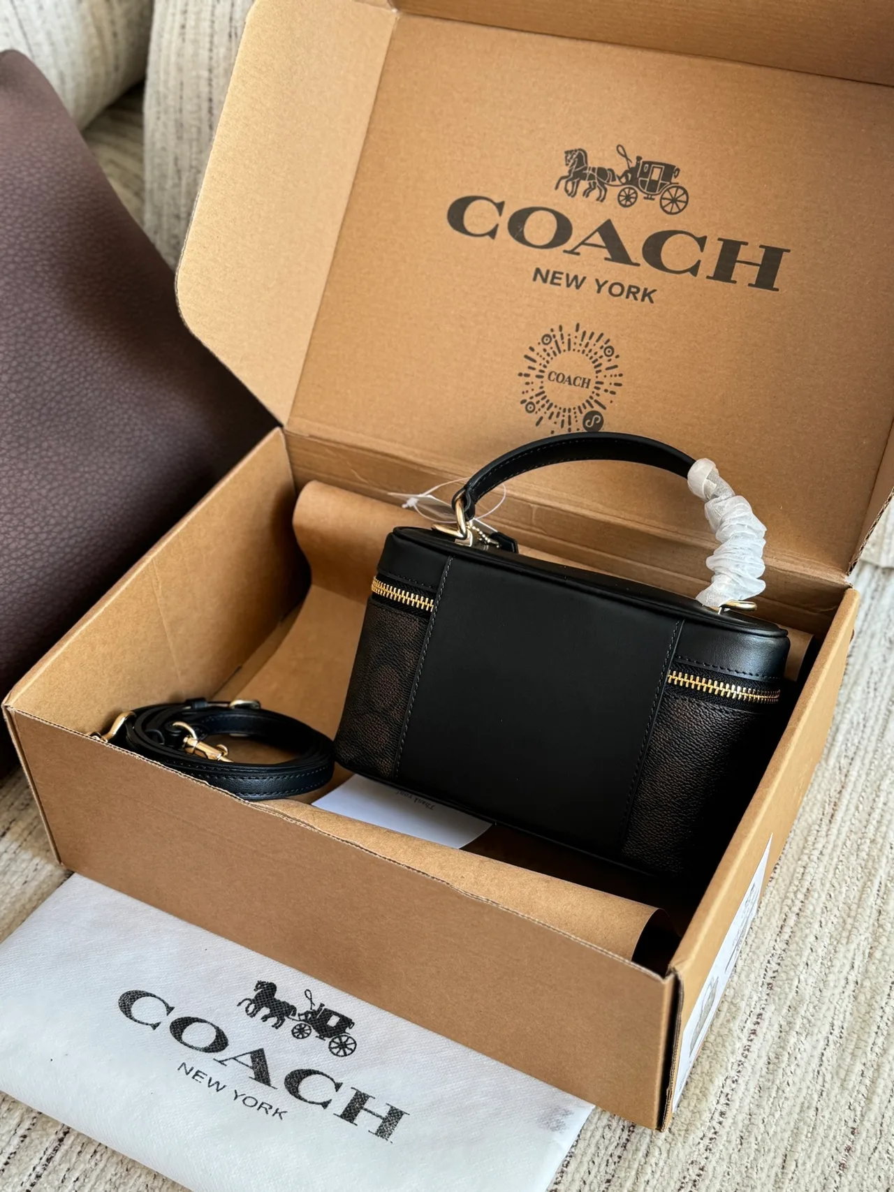 Coach Clutch in Black · view 3