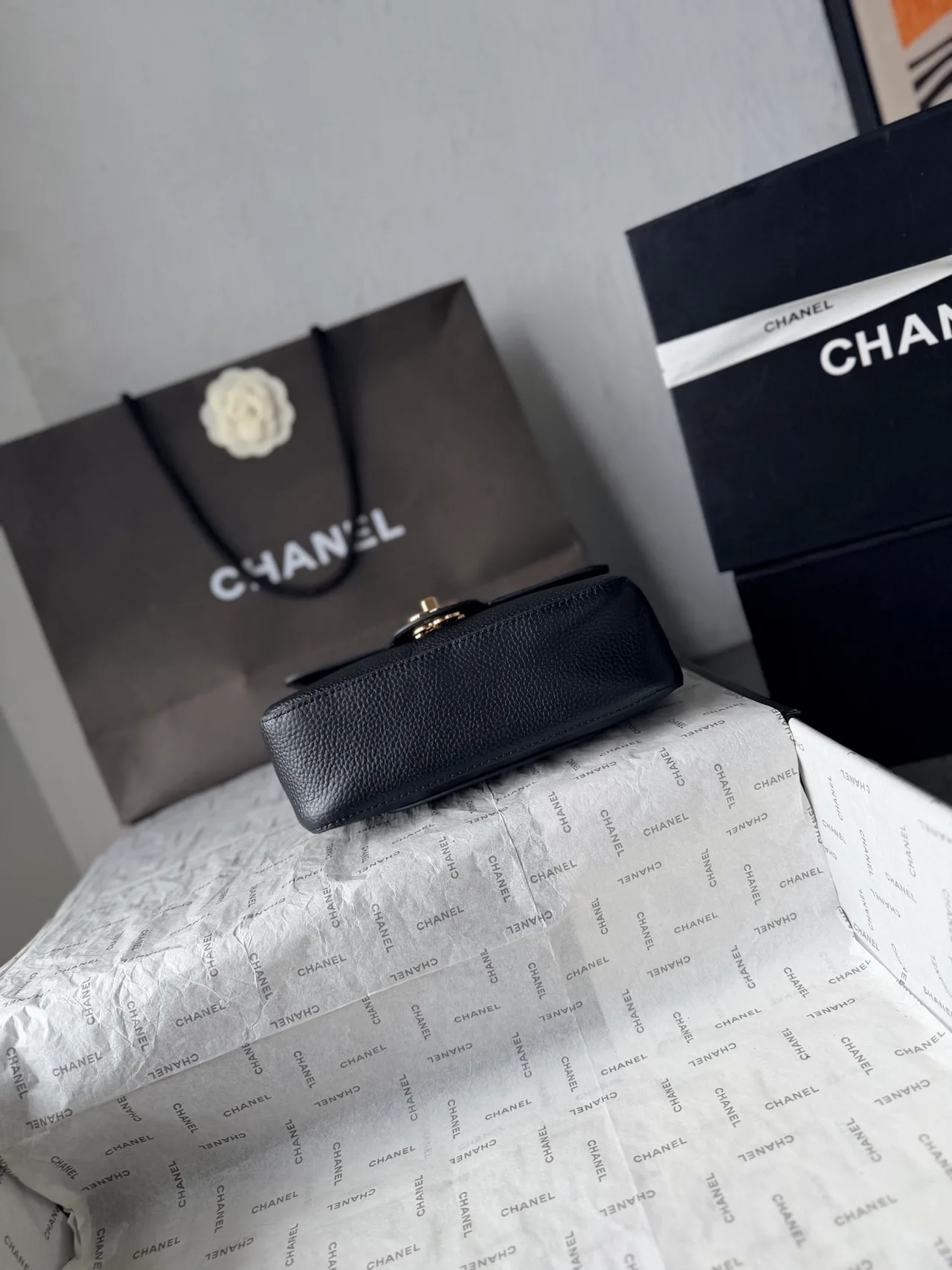 Chanel Cowhide Quilted Clutch in Black · view 5