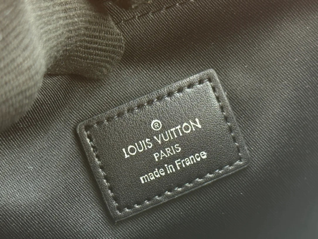 Louis Vuitton Canvas Woven Clutch in Black · view 8