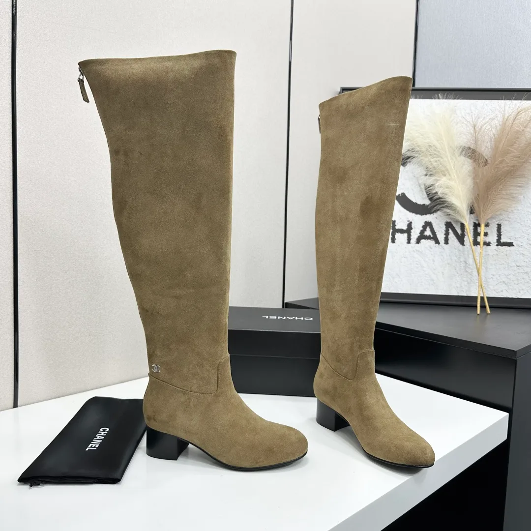 Chanel Cowhide Knee-High Boots in Green · view 7