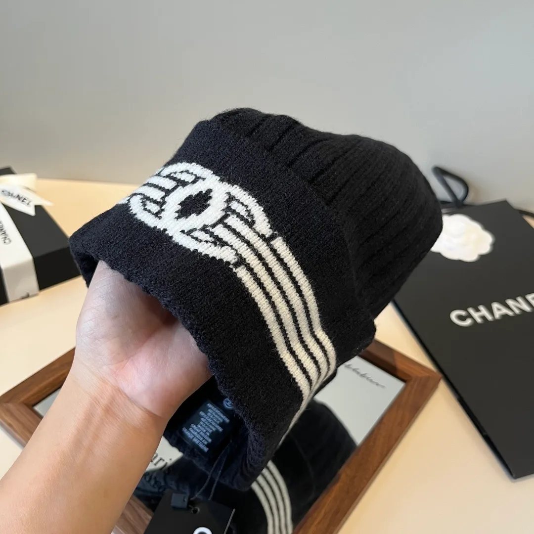 Chanel Striped CC knit beanie in Black & White · view 3
