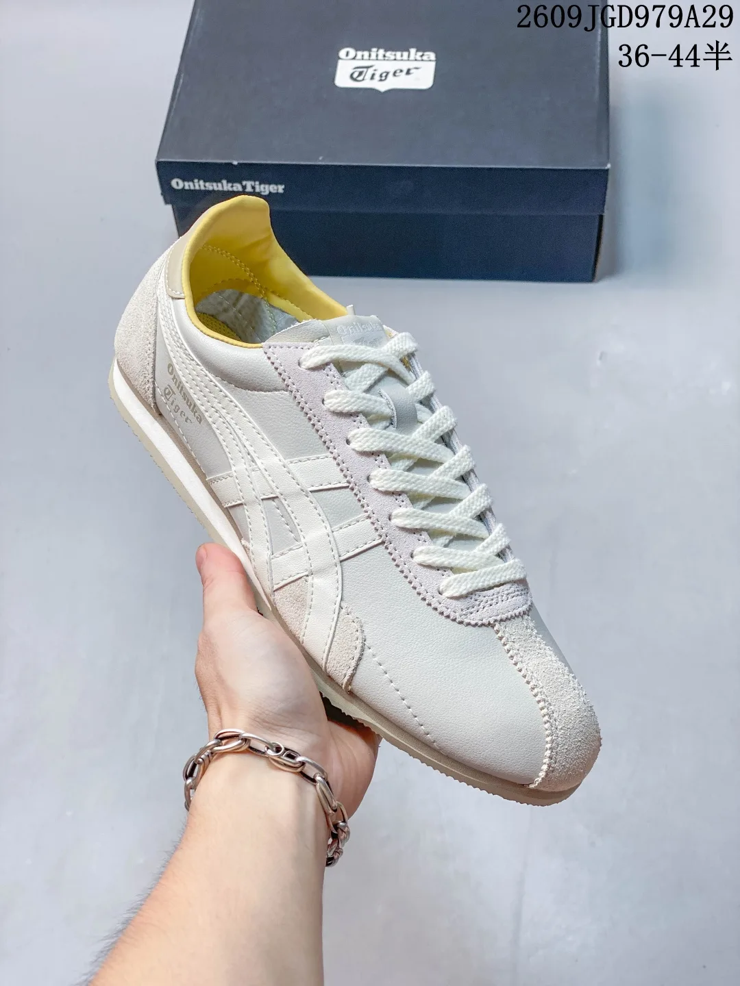 Onitsuka Tiger Striped Low-Top Sneakers in White & Blue & Green · view 7