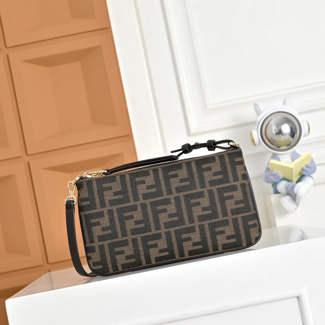Fendi Baguette Clutch in Brown · view 1