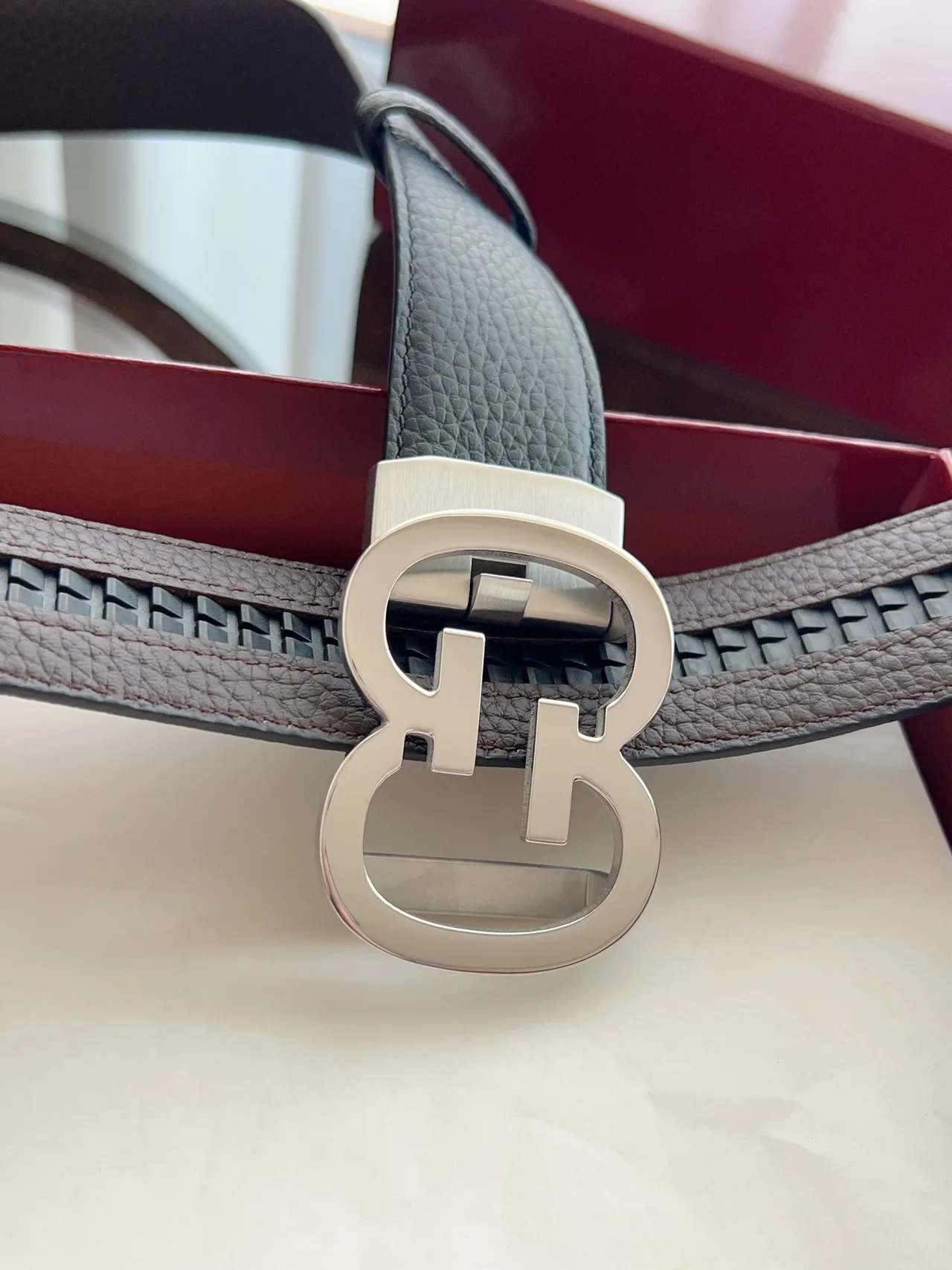 Gucci Cowhide GG Automatic Belt in Grey · view 4