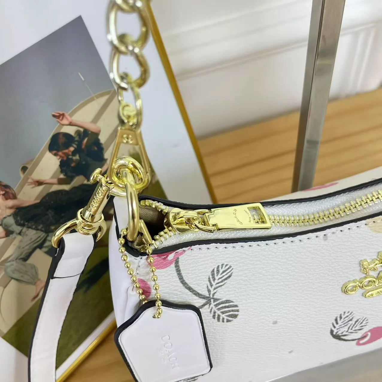Coach Cherry-pattern shoulder bag in Blue & Beige & White & Brown · view 7