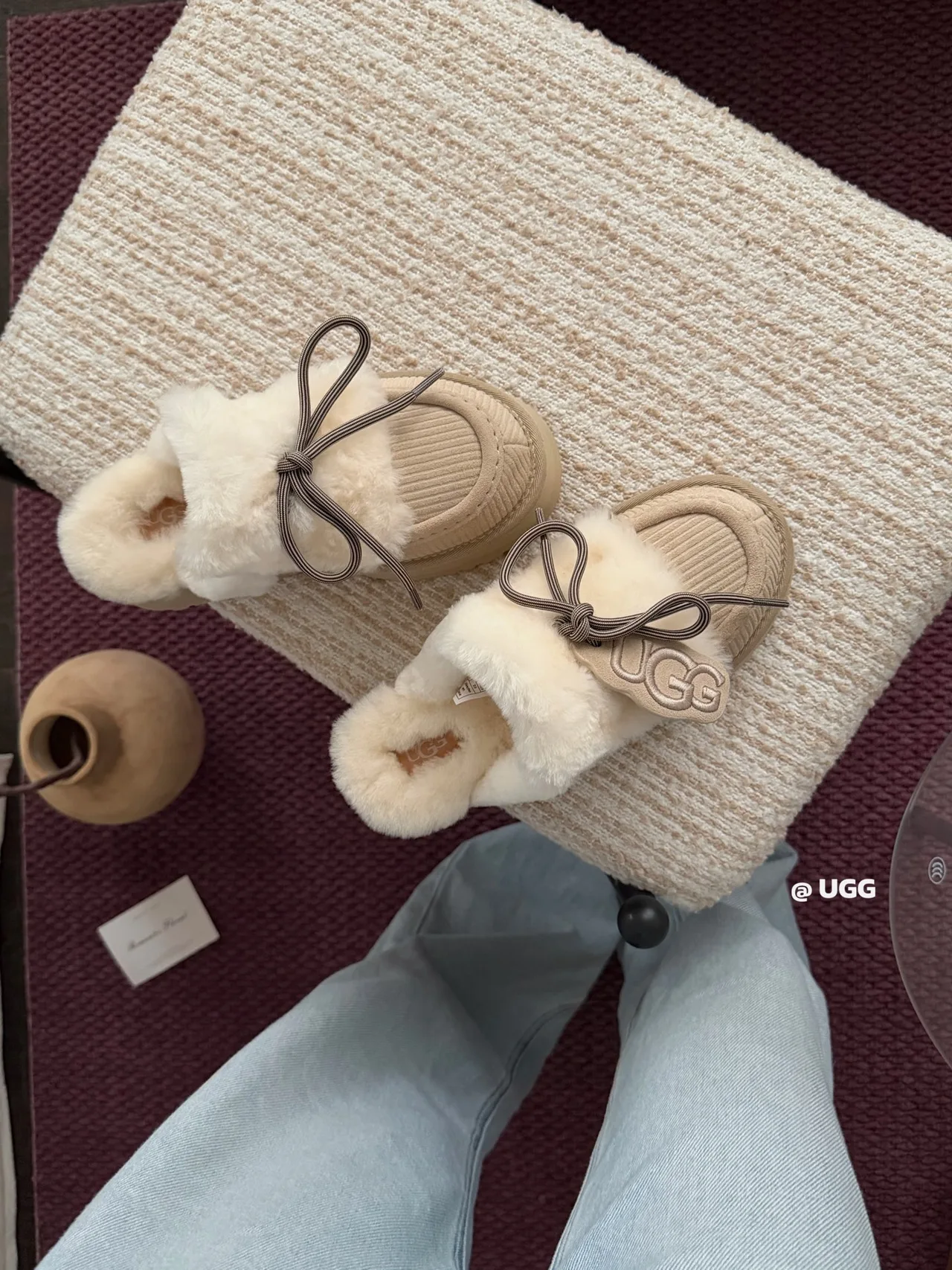 UGG Denim Bow Slippers in Beige · view 6