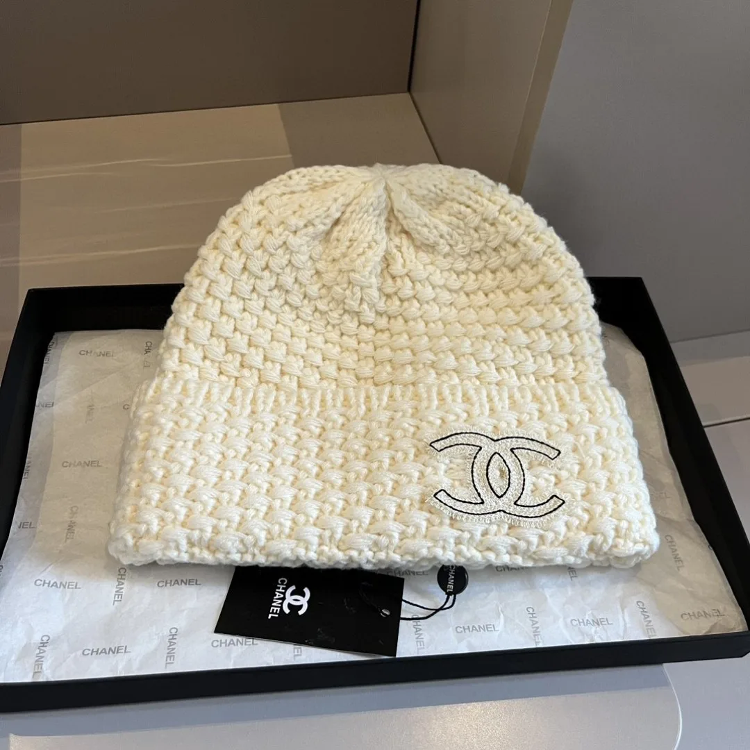Chanel Beanie in White · view 7