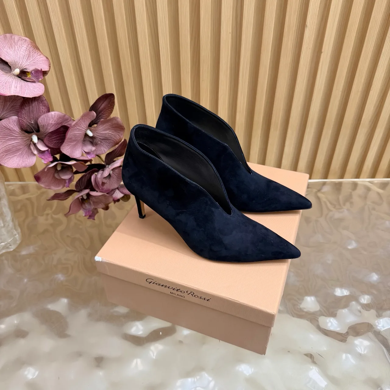 Gianvito Rossi Smooth Pointed-Toe Pointed Booties in Blue · view 1