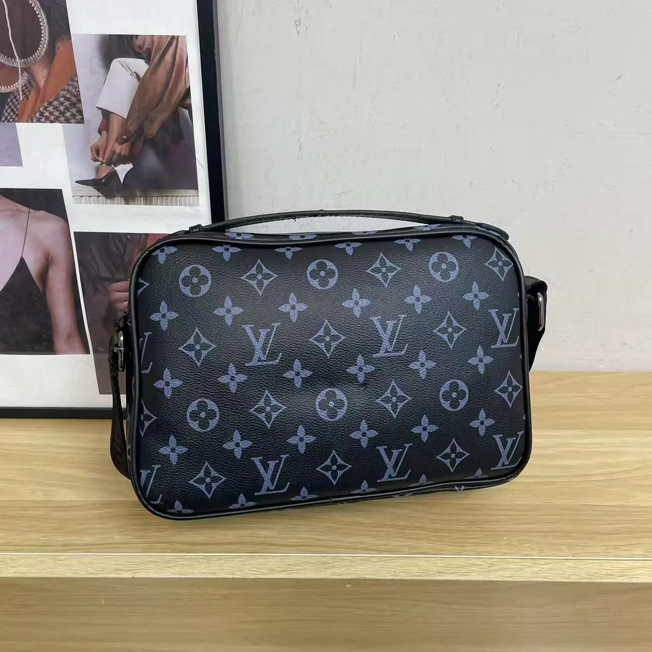 Louis Vuitton Flap camera bag in Brown & Grey & Black · view 5