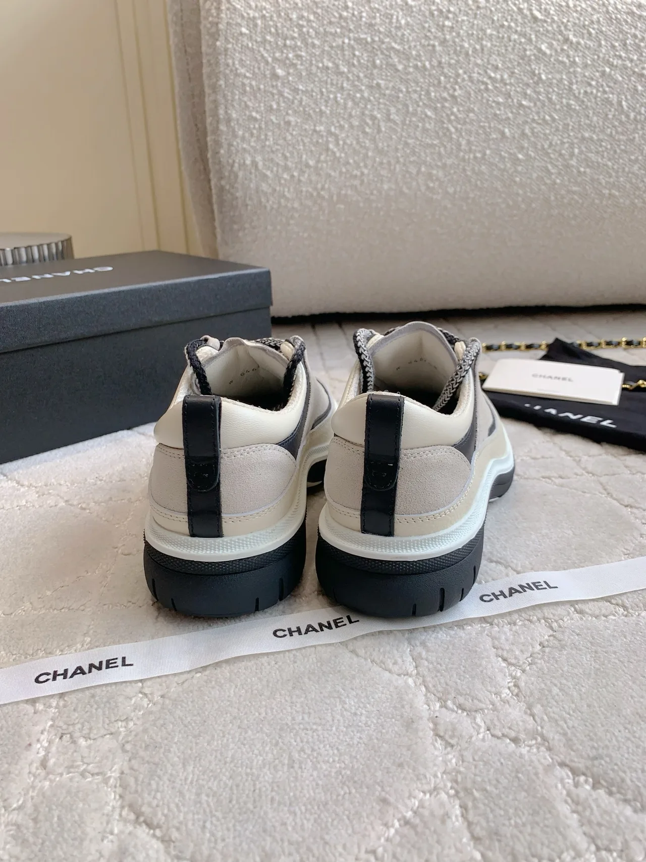 Chanel Cowhide Sneakers in Beige · view 8