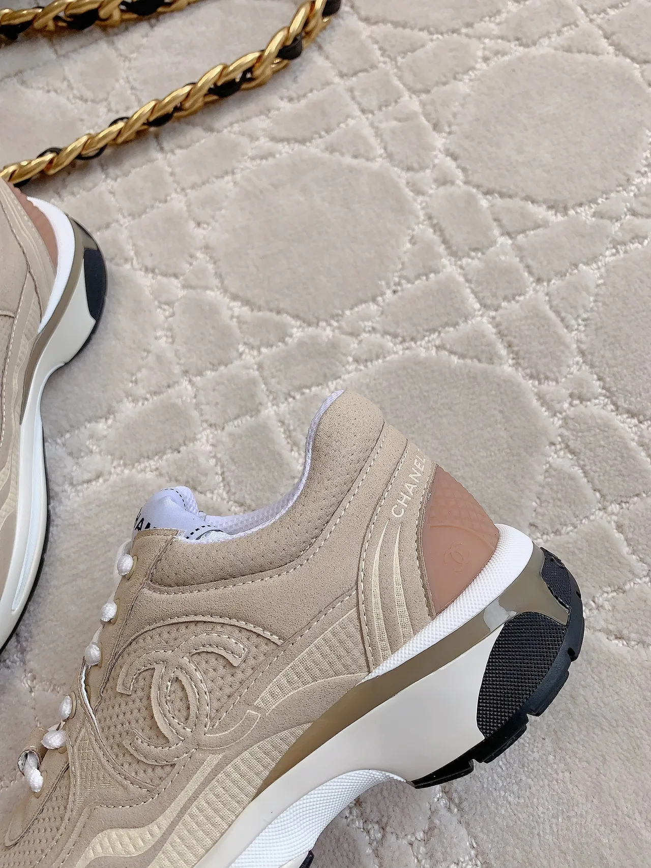 Chanel Sneakers in Beige · view 7