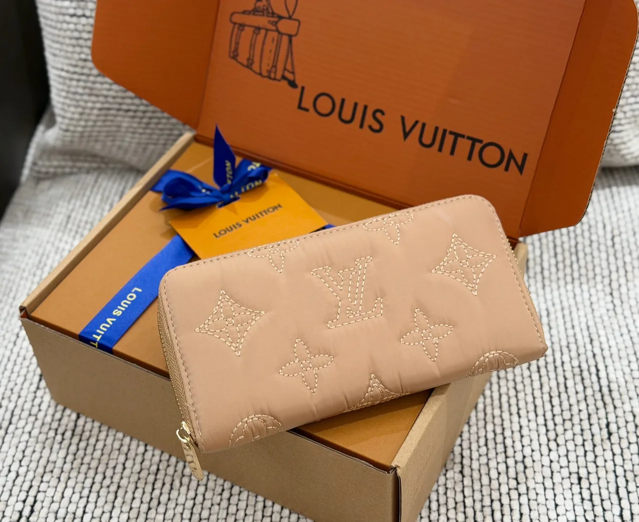 Louis Vuitton Long Wallet in White & Orange & Black & Beige & Brown · view 4