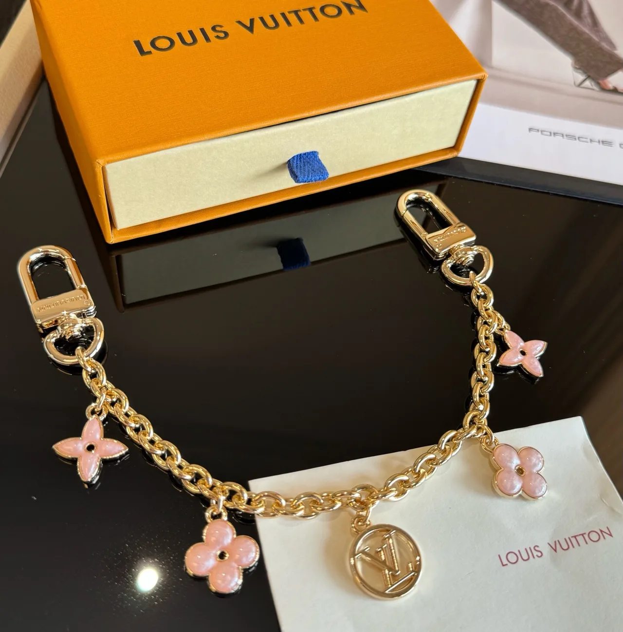 Louis Vuitton Glossy Flower Chain Bag Charm in Gold · view 8