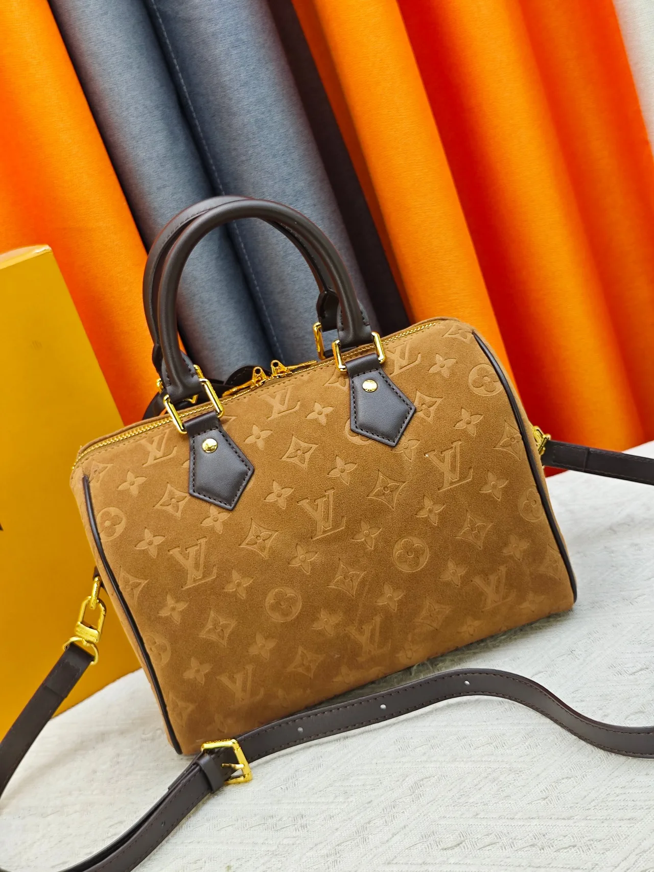 Louis Vuitton Speedy Cowhide Handbag in Tan · view 4