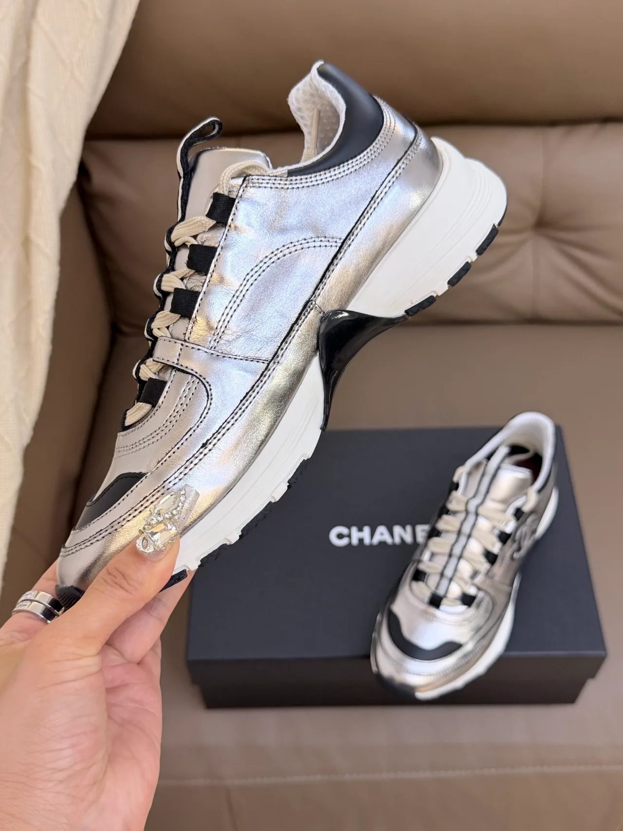 Chanel Cowhide Sheepskin Striped Sneakers in Silver · view 8
