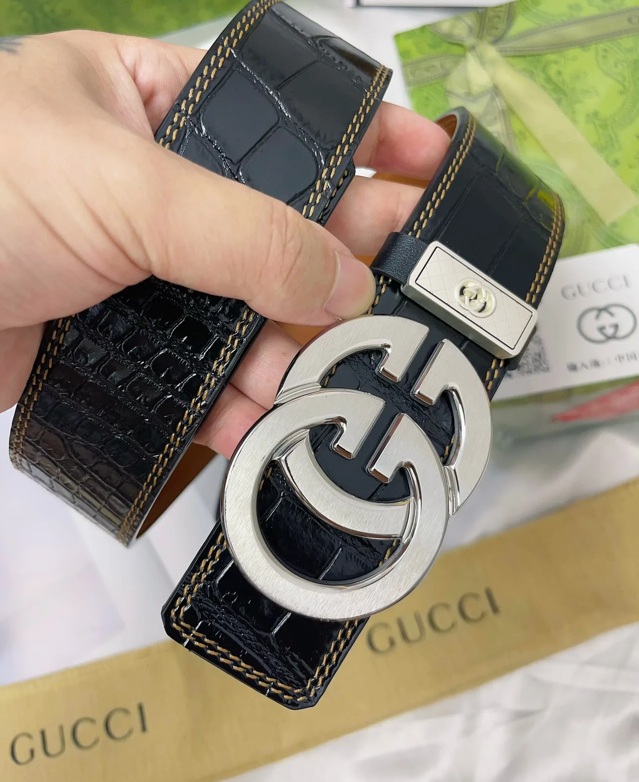 Gucci Cowhide Belt in Black · view 7