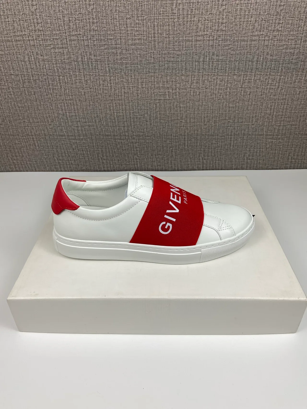 Givenchy Cowhide Smooth Sneakers in White · view 6