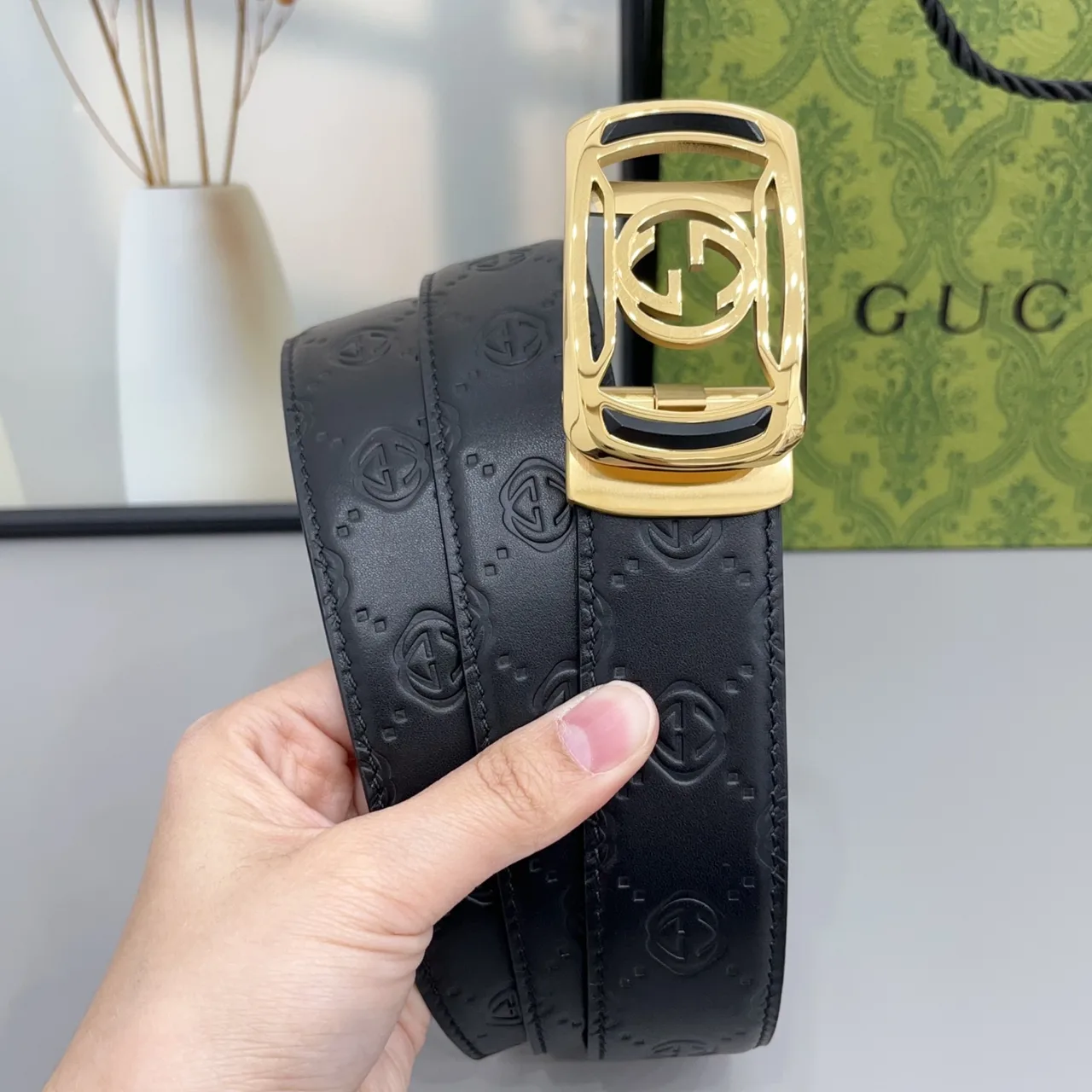 Gucci Glossy Belt in Black · view 5