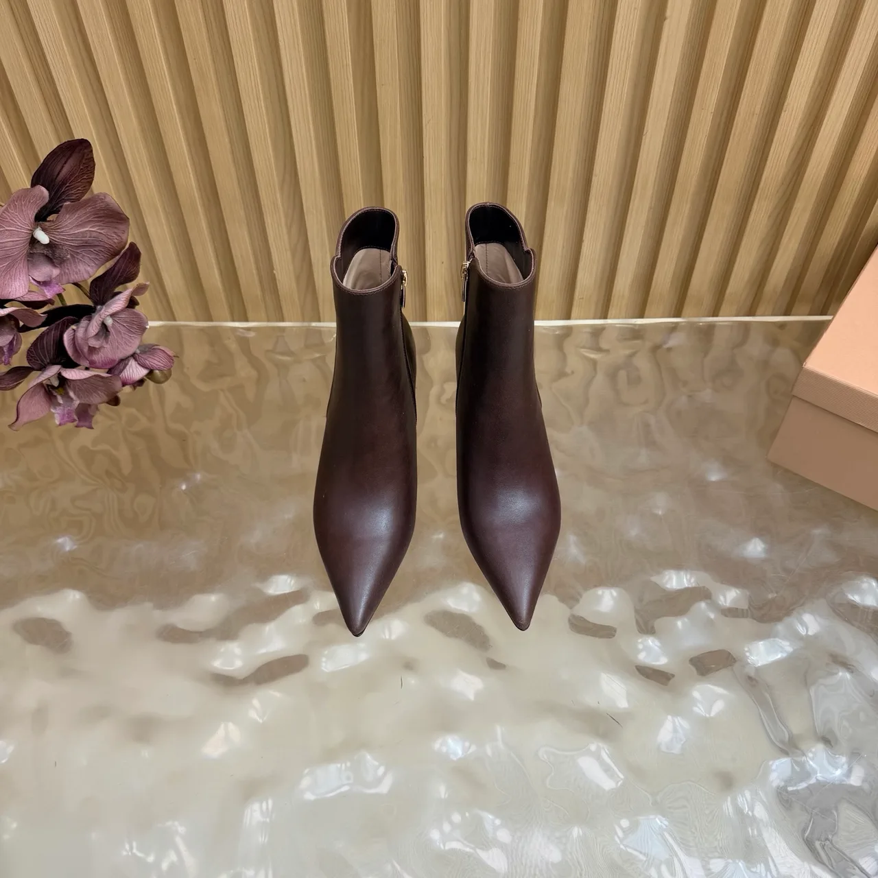 Gianvito Rossi Smooth Pointed-Toe Pointed Ankle Boots in Brown · view 4