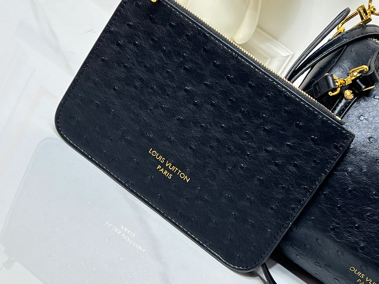Louis Vuitton Cowhide Smooth Handbag in Black · view 7