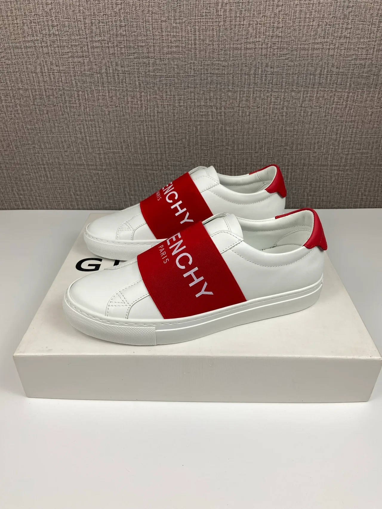 Givenchy Cowhide Smooth Sneakers in White · view 5