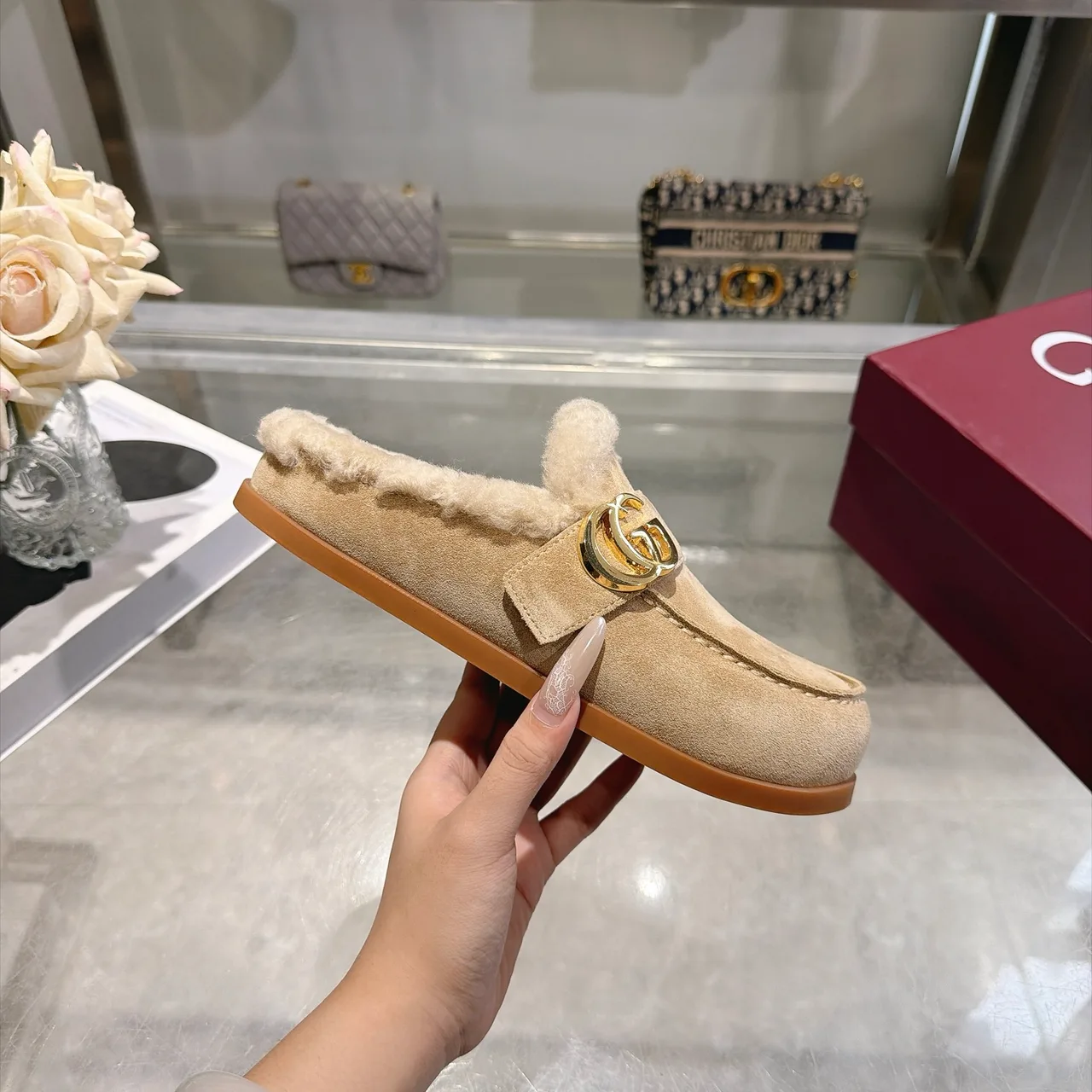 Gucci Cowhide Wool Suede-Look Slippers in Beige · view 7