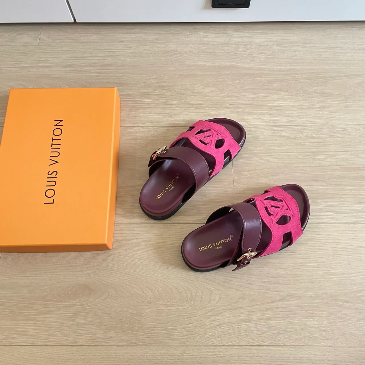 Louis Vuitton Leather Buckle Sandals in Pink · view 6