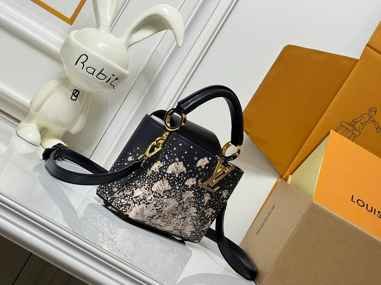Louis Vuitton Cowhide Capucines Mini Bag in Black · view 1