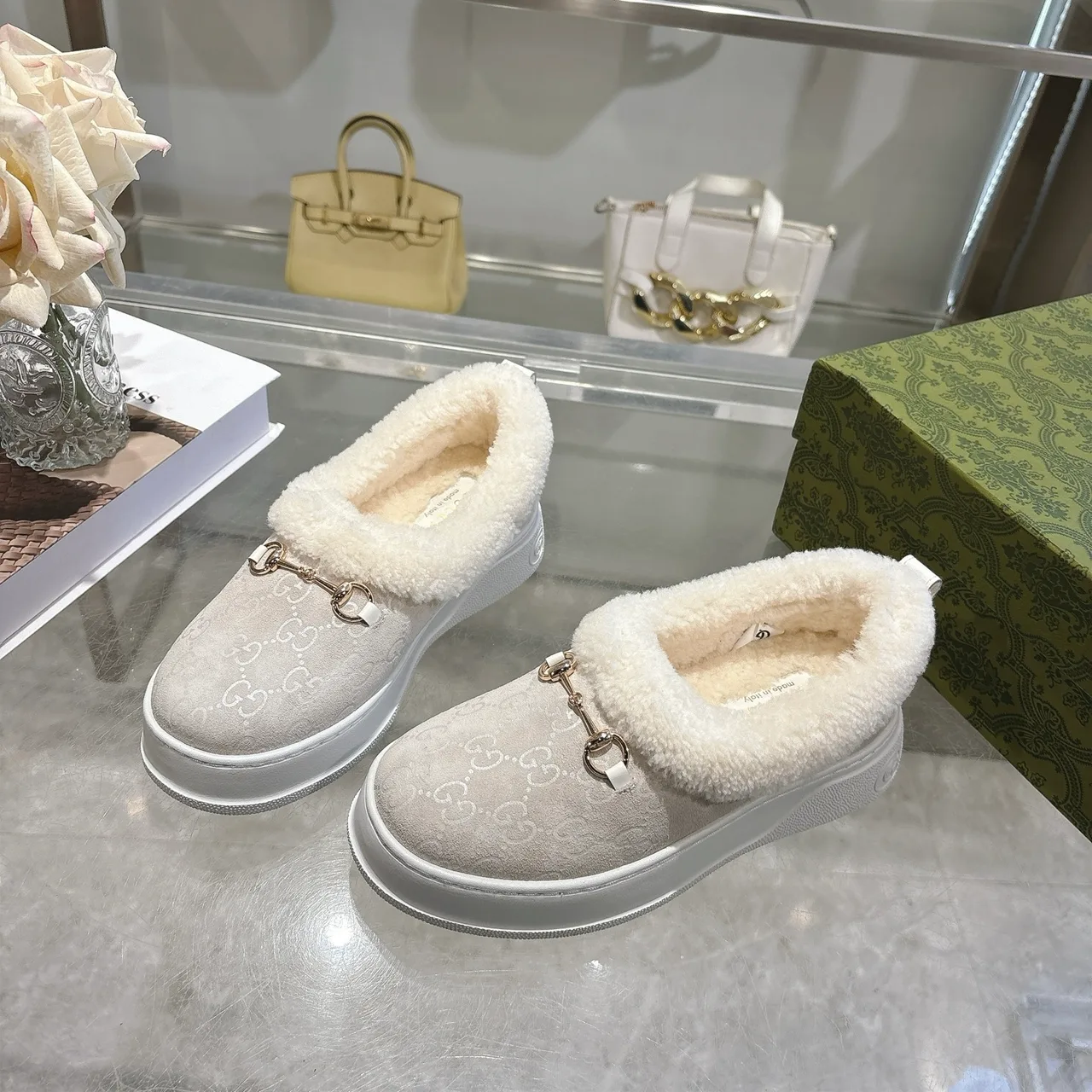 Gucci Cowhide Sheepskin Buckle Slippers in Grey · view 4