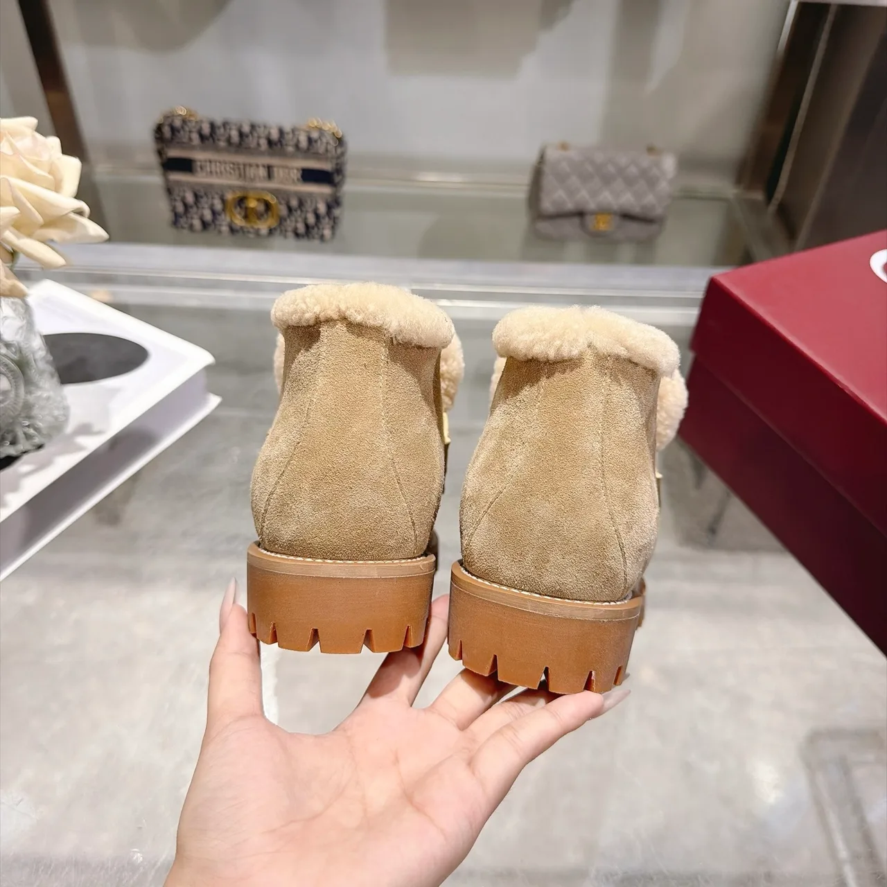 Gucci Cowhide Loafers in Beige · view 8