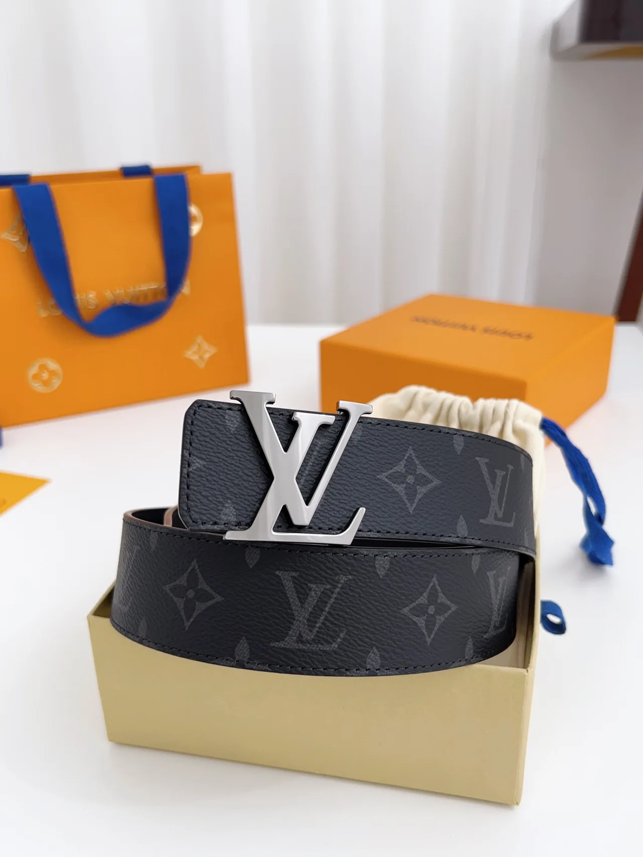 Louis Vuitton Calfskin Smooth Belt in Black · view 2