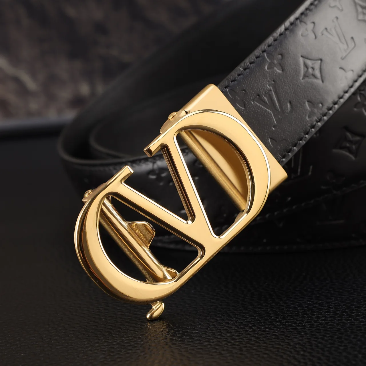 Louis Vuitton Monogram Automatic Belt in Black · view 7