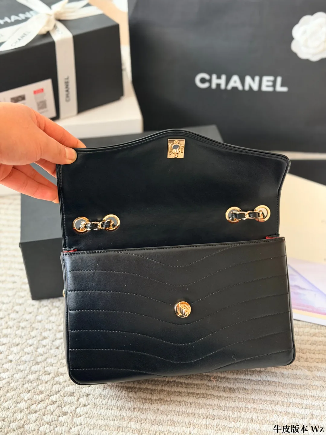 Chanel Cowhide Quilted Crossbody Bag in Black · view 8