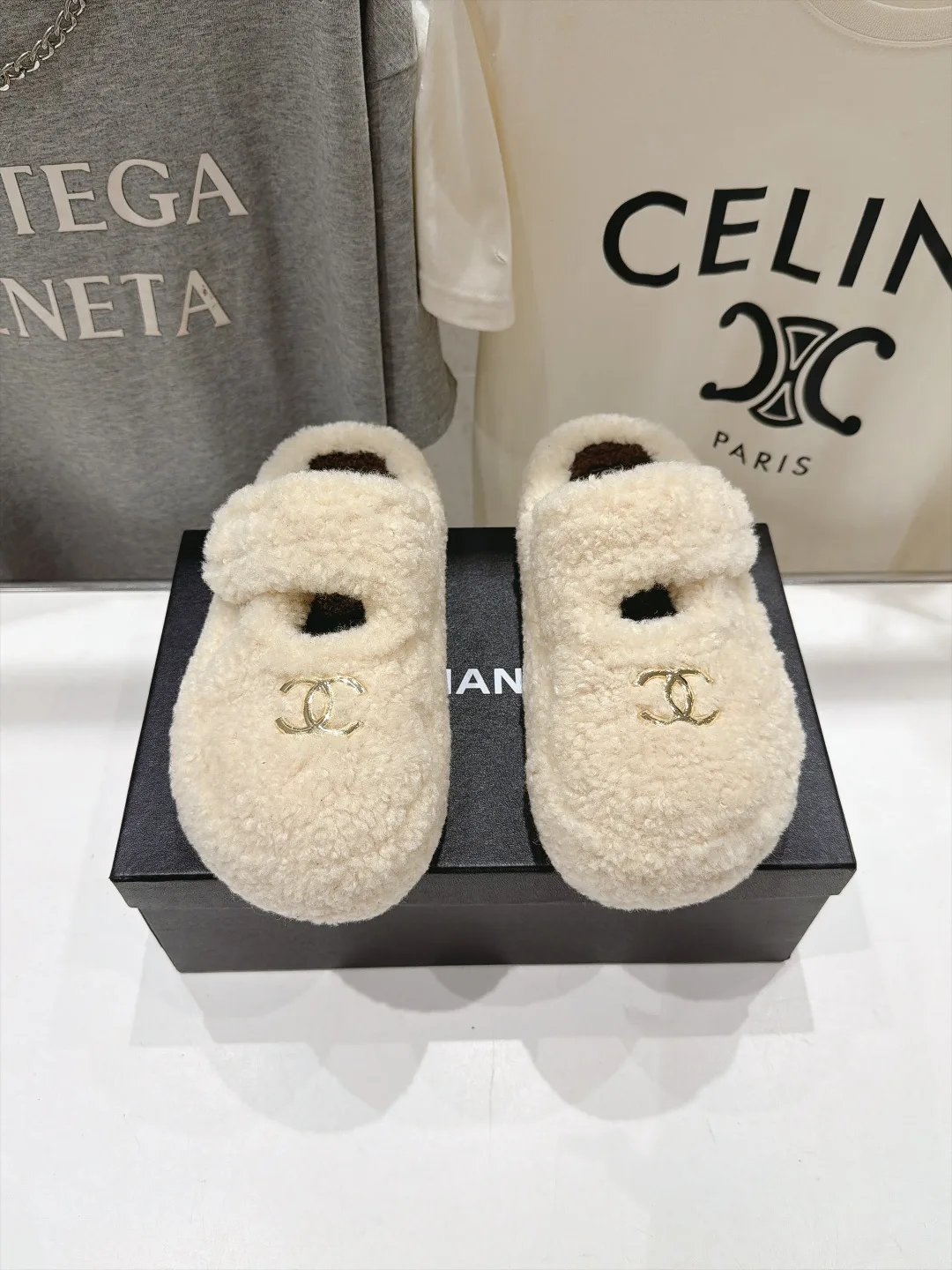 Chanel Smooth Slippers in Cream · view 1