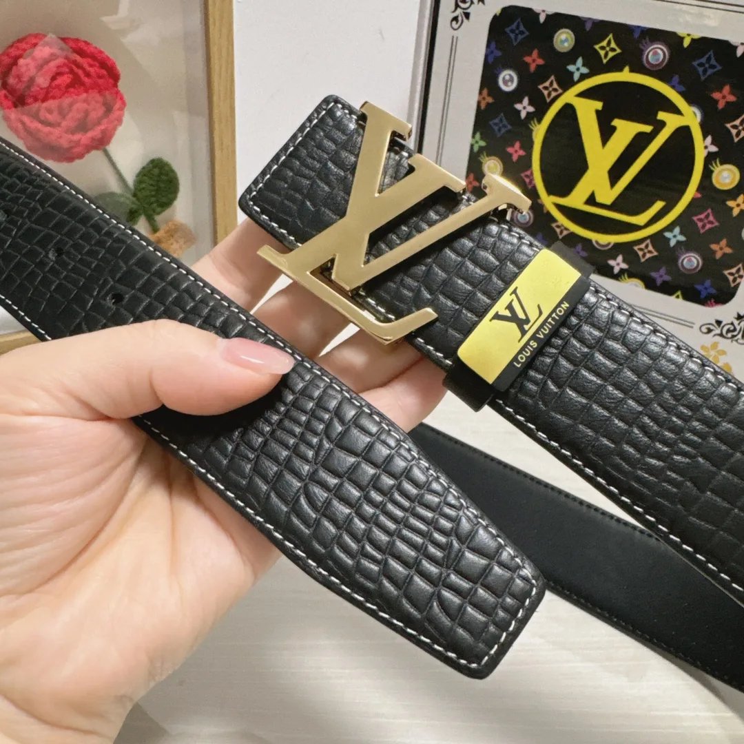 Louis Vuitton Cowhide Belt in Black · view 4