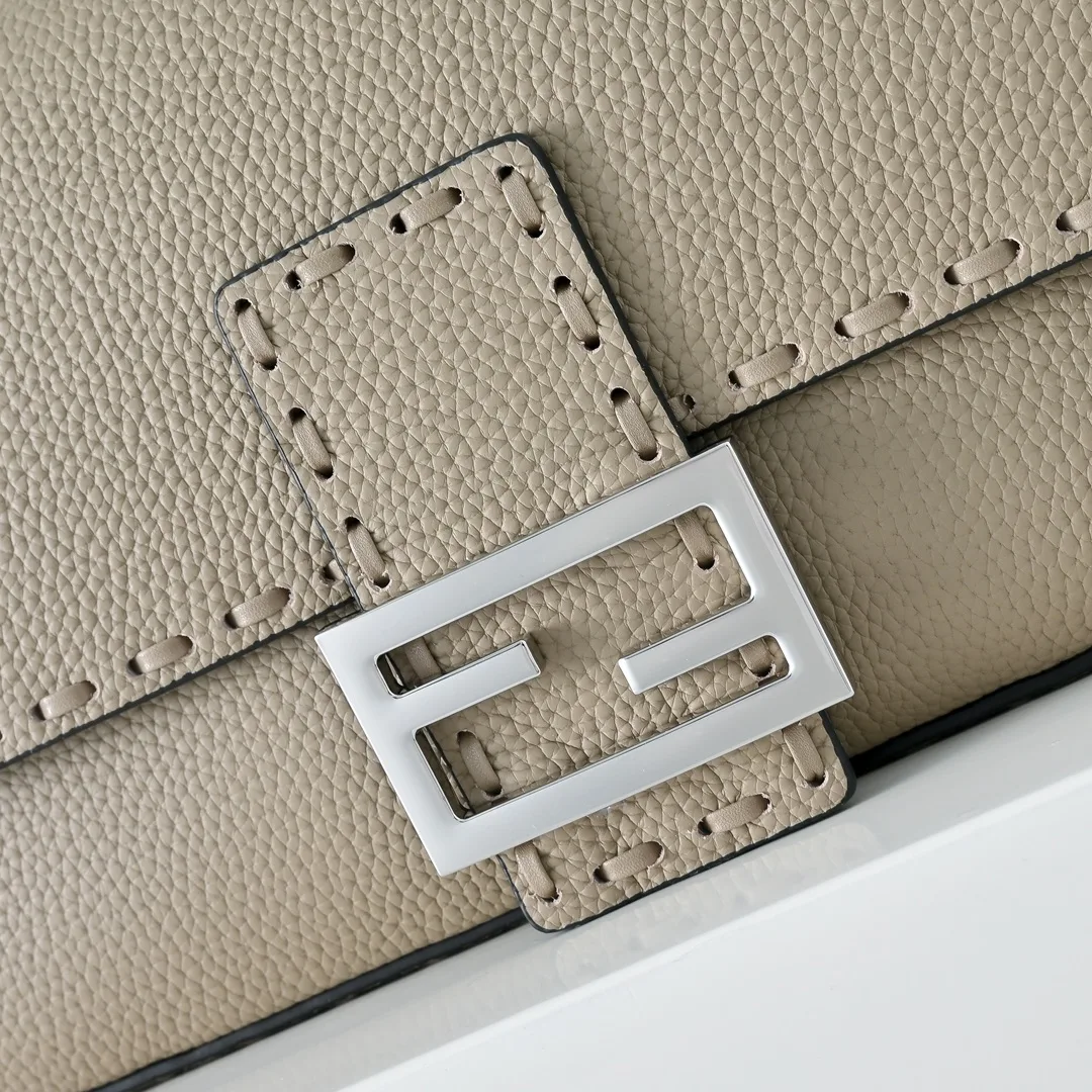 Fendi Baguette Smooth Shoulder Bag in Beige · view 4